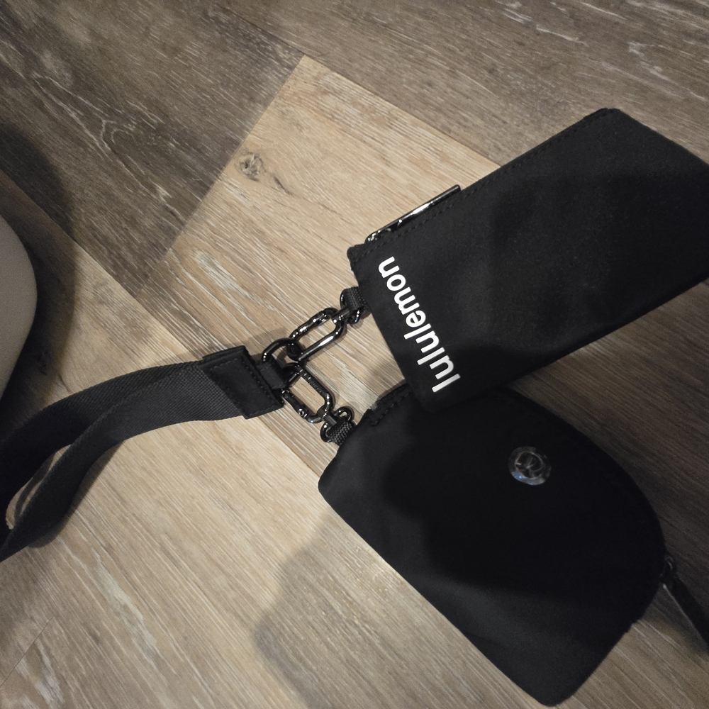 Lululemon Athletica Black Belt Bag Sleek and Versatile